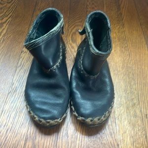 Beatrice Valenzuela Moccasins